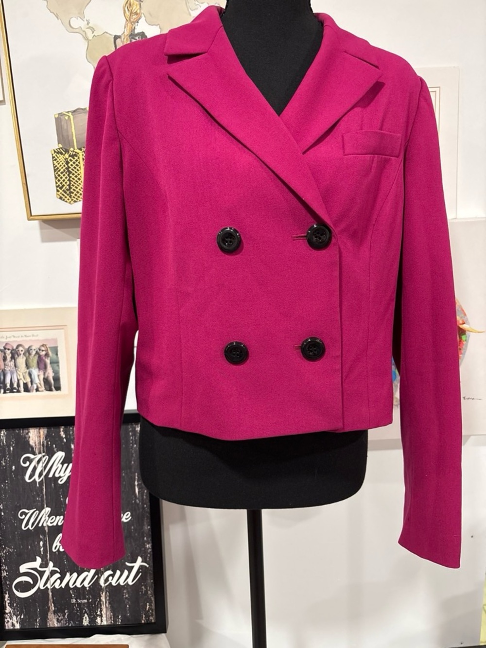 Calvin Klein Double-Breasted Fuchsia Cropped Blazer #feminine #office